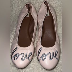 ED Ellen Degeneres Langston Baby Pink Leather “LOVE” Ballet Flats Sz 8.5 Shoes